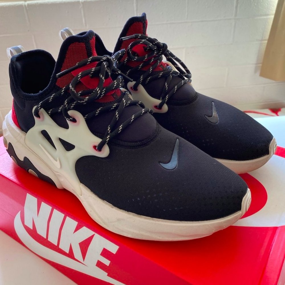 Nike React Presto - Black/Phantom-University Red
